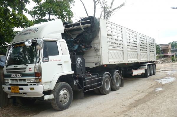 ขายหัวลากพร้อมหาง3เพลา ISUZU FXZ 240 เครื่อง P11C