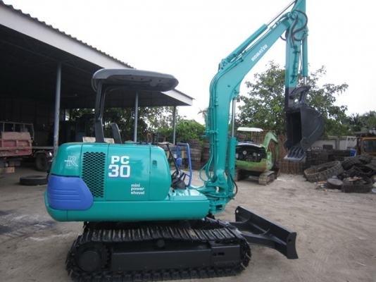 KOMATSU รุ่น PC30-7- แทร็กเหล็ก มือสองญี่ปุ่น