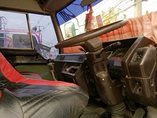 ขายสิบล้อ2เพลาดั้มFUSOเทอโบ10เกียร์220แรงม้ายาง80\%เล่มพร้อมโอน ขายสิบล้อ2เพลาดั้มFUSOเทอโบ10เกียร์220แรงม้ายาง80\%เล่มพร้อมโอน