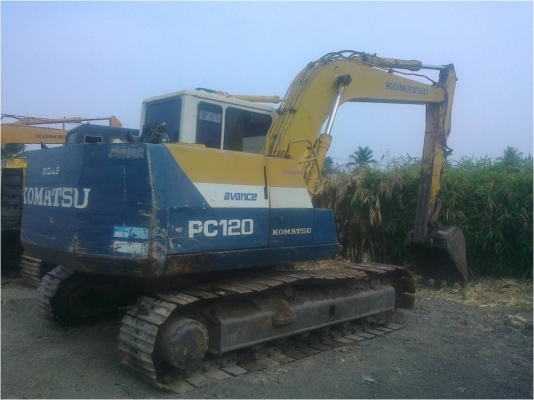 ขายรถแบคโฮ KOMATSU PC120-5