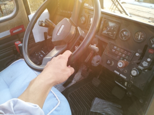 ขายรถเครน TADANO 25 ตัน M5 ของยังอยู่ที่ญี่ปุ่น สามารถสั่งซื้อและจองได้ หรือจะสอบถามข้อมูลที่เจี๊ยบเลยจร้า 087-3310254 เจี๊ยบค่ะ