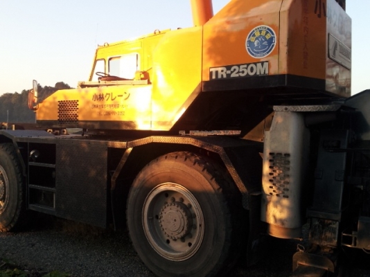 ขายรถเครน TADANO 25 ตัน M5 ของยังอยู่ที่ญี่ปุ่น สามารถสั่งซื้อและจองได้ หรือจะสอบถามข้อมูลที่เจี๊ยบเลยจร้า 087-3310254 เจี๊ยบค่ะ