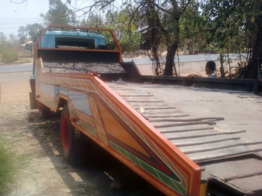 ต้องการขายรถบรรทุกเทเลอร์