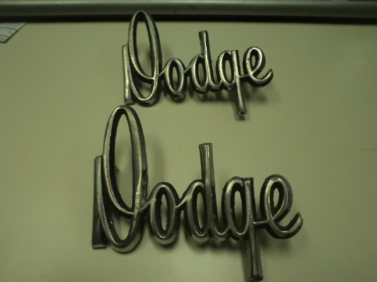 ขาย logo รถ dodge