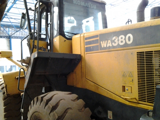 ขายรถตัก Komatsu WA380-5  #60453 ปี 2547 นำเข้าจากญี่ปุ่น พร้อมตรวจสภาพ  สนใจติดต่อคุณหนิง โทร.080-656-5422