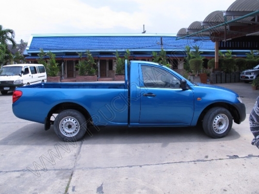 รถกระบะ ยี่ห้อ MITSUBISHI