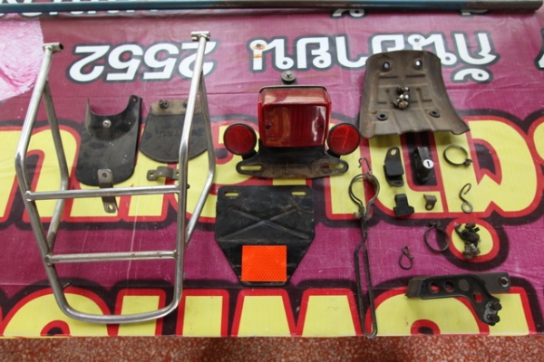 อะไหล่แท้ๆหายากสวยๆ ทั้งหมดนี้ยกชุดไปเลย 7,500.- บาทไม่รวมส่ง