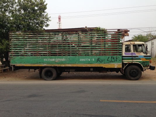 ขายด่วนถูกๆหกล้อ หัวเดิม ครัชซีเดิม เครื่องเดิมหน้ากากทอง ของห้างแท้ๆรถสวยเดิมๆ ยาว 7 เมตรครึ่ง พร้อมใช้งาน Hino FF177 KA เครื่อง EH700