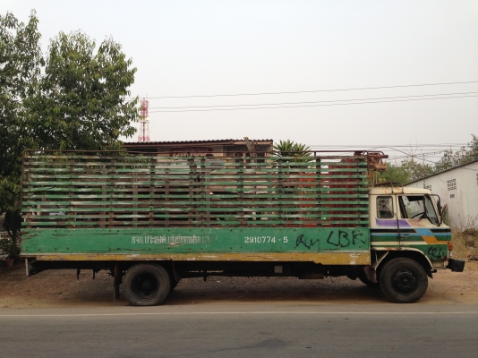 ขายด่วนถูกๆหกล้อ หัวเดิม ครัชซีเดิม เครื่องเดิมหน้ากากทอง ของห้างแท้ๆรถสวยเดิมๆ ยาว 7 เมตรครึ่ง พร้อมใช้งาน Hino FF177 KA เครื่อง EH700