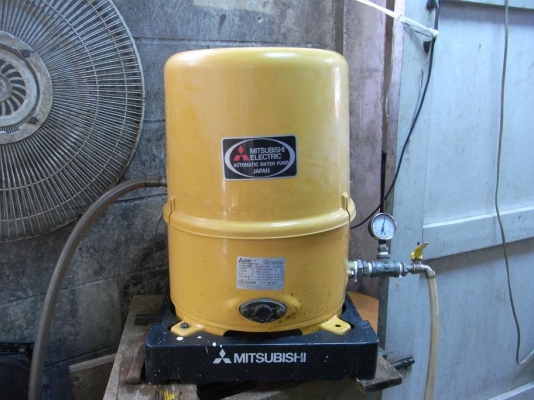 ขายปั้มน้ำ Mitsubishi 250 W สภาพสวยพร้อมใช้งาน รับประกันคุณภาพ ดูประวัติการขายผมได้ครับ