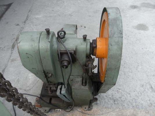 ขายเครื่องปั้มขนาดเล็กใช้ไฟบ้าน สำหรับโรงกลึงขนาดเล็ก แต่ต้องไปซ่อมขาตั้ง ราคาถูกๆ ขายเครื่องปั้มขนาดเล็กใช้ไฟบ้าน สำหรับโรงกลึงขนาดเล็ก แต่ต้องไปซ่อมขาตั้ง ราคาถูกๆ