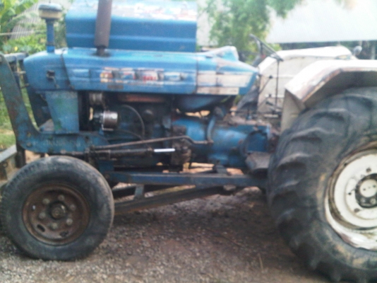 มาแล้วครับฟอร์ด5000ราคาถูกๆครับ พร้อมอุปกรณ์ ใบมีด หาง6 เอกสารครบพร้อมชุดโอน