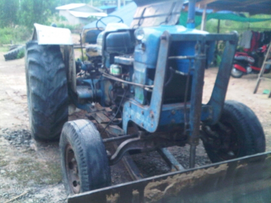 มาแล้วครับฟอร์ด5000ราคาถูกๆครับ พร้อมอุปกรณ์ ใบมีด หาง6 เอกสารครบพร้อมชุดโอน