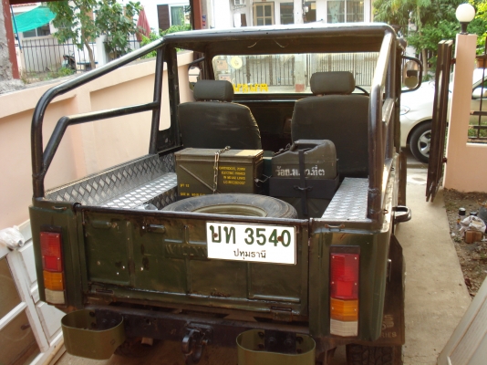 CJ6 เครื่องดีเซลอีซูสุ 2400cc ขับ4WD ใช้ประจำวัน CJ6 เครื่องดีเซลอีซูสุ 2400cc ขับ4WD ใช้ประจำวัน