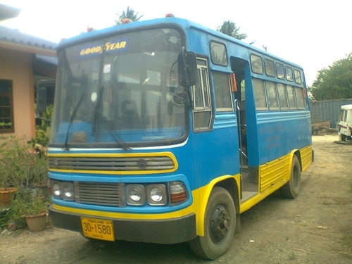 ขายรถฮีโน่ KM 300 เครื่อง 165 แรงม้า Fหน้า F หลัง