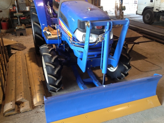 ==>รับติดตั้งใบมีดดันดินรถไถทุกรุ่น<==