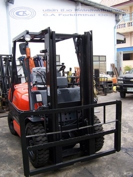 ขายรถ โฟล์คลิฟท์ TOYOTA รุ่น 6-FD25