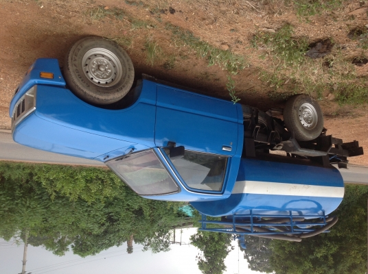 รถบรรทุกน้ำ2000ลิตร isuzu