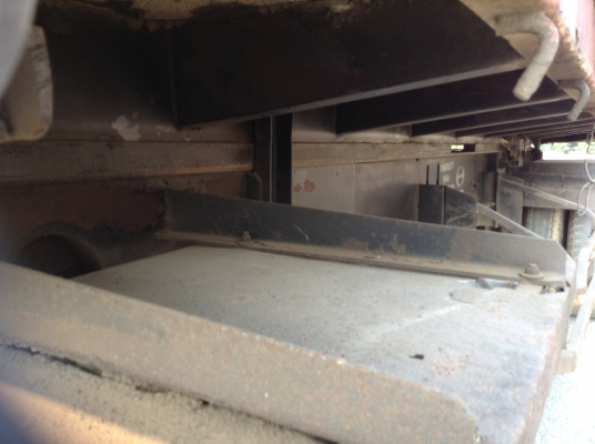 ขายลูกพ่วงดั๊มพ์สามมิตร