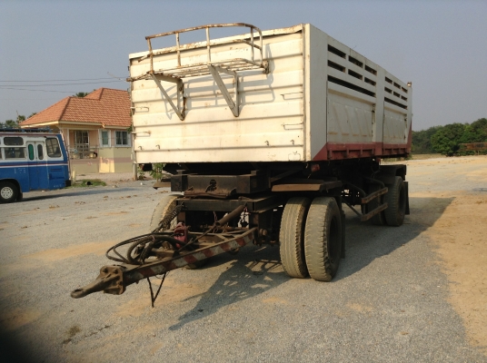 ขายลูกพ่วงดั๊มพ์สามมิตร