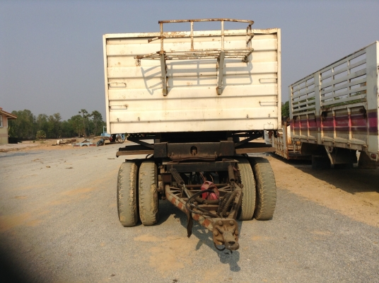 ขายลูกพ่วงดั๊มพ์สามมิตร