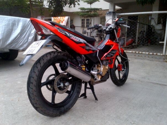 ขาย HONDA SONIC 125 แต่ง ล้อโต สวยๆ คับ ทะเบียนโอน เครื่อง ทำใหม่ หมดคับ ขาย 25500 ขาย HONDA SONIC 125 แต่ง ล้อโต สวยๆ คับ ทะเบียนโอน เครื่อง ทำใหม่ หมดคับ ขาย 25500
