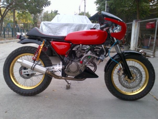 ขาย HONDA GL เครื่อง โซนิค ทะเบียน โอนไม่ขาด ต่อ คับ เครื่อง ดีพร้อมใช้ คับ ขาย 27500