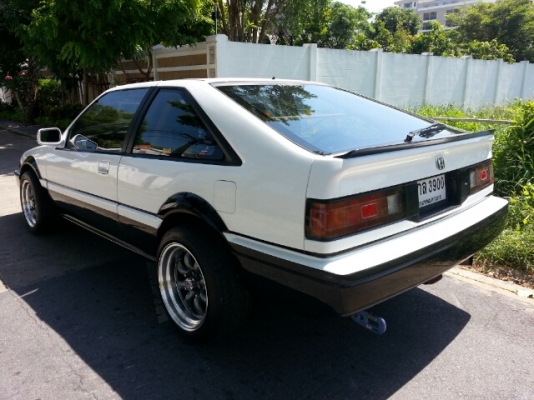 HARTBRACK รถสปอร์ต 2 ประตู ขายหรือแลกรถเก๋ง 4 ประตู