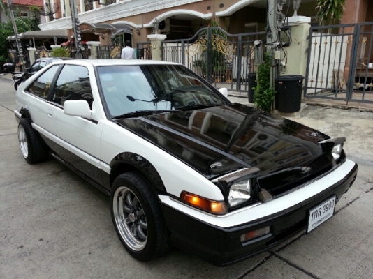 HARTBRACK รถสปอร์ต 2 ประตู ขายหรือแลกรถเก๋ง 4 ประตู