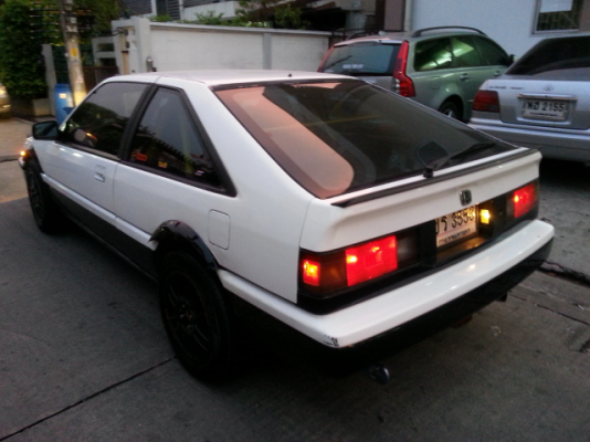 HARTBRACK รถสปอร์ต 2 ประตู ขายหรือแลกรถเก๋ง 4 ประตู