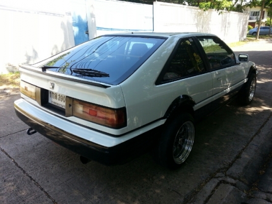 HARTBRACK รถสปอร์ต 2 ประตู ขายหรือแลกรถเก๋ง 4 ประตู