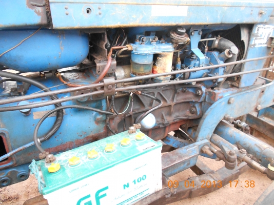 ขายรถแทรกเตอร์ ฟอร์ด 6610 เต็ม พร้อมเล่มทะเบียน