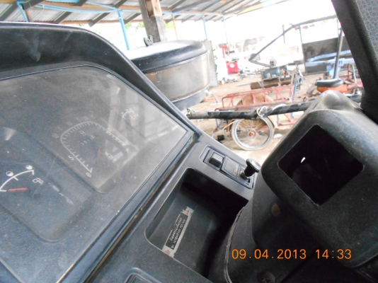 ขายรถแทรกเตอร์ ฟอร์ด TS90  4WD พร้อมเล่มทะเบียน