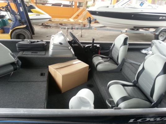 ----** ขาย เรือตกปลา NEW*LOWE Stryker 16 ฟุต**----