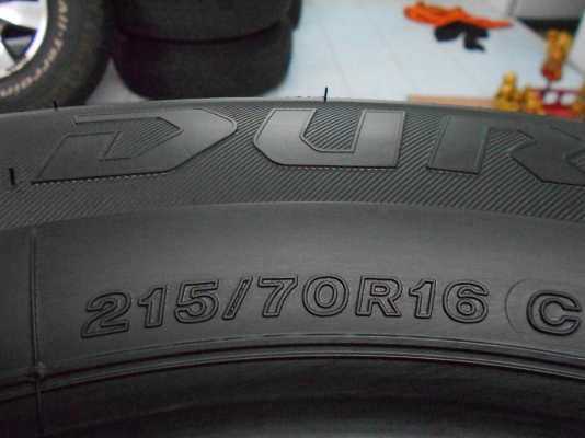 ขายยาง bridestone Duravis 215/70/16 ปลายปี 12 ถอดป้ายแดง/ถอด ถ่วง ใส่ ฟรีค่ะ