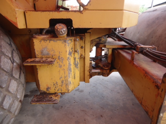 ขาย รถ บด สั่น สะ เทือน SAKAI SV 500 TF