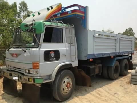 HINO KT 925 - 195 HP HO7D สิบล้อดั๊มพ์ 2 เพลา ช่วงล่างเพลาโบกี้ใหญ่ 2 เพลาของ ROCKY 210 หัวขาวสภาพสวยพร้อมใช้งาน เครื่องแน่นแรงดีไม่มีเยิ้ม หัวเก๋ง F17 ลงเล่มถูกต้อง ภายในเก๋งคอนโซลสวยครบ พวงมาลัยเพาเวอร์ เบรคทริ๊ปฟี้ ช่วงล่างใหญ่ยางสภาพดี 10 เส้นประมาณ 7 HINO KT 925 - 195 HP HO7D สิบล้อดั๊มพ์ 2 เพลา ช่วงล่างเพลาโบกี้ใหญ่ 2 เพลาของ ROCKY 210 หัวขาวสภาพสวยพร้อมใช้งาน เครื่องแน่นแรงดีไม่มีเยิ้ม หัวเก๋ง F17 ลงเล่มถูกต้อง ภายในเก๋งคอนโซลสวยครบ พวงมาลัยเพาเวอร์ เบรคทริ๊ปฟี้ ช่วงล่างใหญ่ยางสภาพดี 10 เส้นประมาณ 7