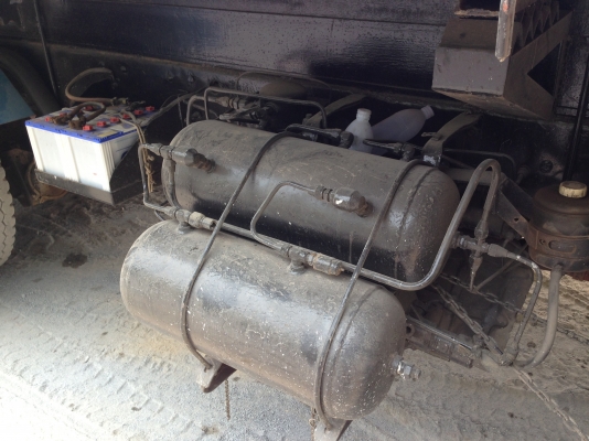 HINO KT 925 - 195 HP HO7D สิบล้อดั๊มพ์ 2 เพลา ช่วงล่างเพลาโบกี้ใหญ่ 2 เพลาของ ROCKY 210 หัวขาวสภาพสวยพร้อมใช้งาน เครื่องแน่นแรงดีไม่มีเยิ้ม หัวเก๋ง F17 ลงเล่มถูกต้อง ภายในเก๋งคอนโซลสวยครบ พวงมาลัยเพาเวอร์ เบรคทริ๊ปฟี้ ช่วงล่างใหญ่ยางสภาพดี 10 เส้นประมาณ 7 HINO KT 925 - 195 HP HO7D สิบล้อดั๊มพ์ 2 เพลา ช่วงล่างเพลาโบกี้ใหญ่ 2 เพลาของ ROCKY 210 หัวขาวสภาพสวยพร้อมใช้งาน เครื่องแน่นแรงดีไม่มีเยิ้ม หัวเก๋ง F17 ลงเล่มถูกต้อง ภายในเก๋งคอนโซลสวยครบ พวงมาลัยเพาเวอร์ เบรคทริ๊ปฟี้ ช่วงล่างใหญ่ยางสภาพดี 10 เส้นประมาณ 7