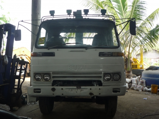 รถ 6 ล้อ ISUZU ติดเครน 3 ตัน รุ่น FRR11L เลขเครื่อง 6BD1-382244 เทอร์โบ เลขตัวรถ FRR11L-3470466  กระบะยาว 5.50 เมตร