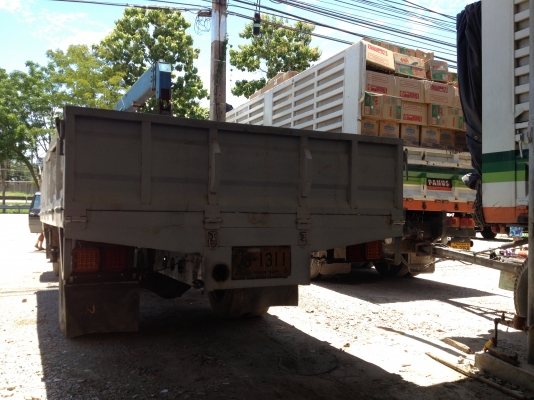 รถ 6 ล้อ ISUZU ติดเครน 3 ตัน รุ่น FRR11L เลขเครื่อง 6BD1-382244 เทอร์โบ เลขตัวรถ FRR11L-3470466  กระบะยาว 5.50 เมตร