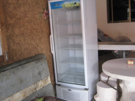 ตู้แช่ MIRAGE สภาพดีมาก ใช้แค่ปีเดียว เลิกกิจการ ต้องการขาย 0894163659