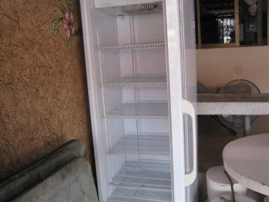 ตู้แช่ MIRAGE สภาพดีมาก ใช้แค่ปีเดียว เลิกกิจการ ต้องการขาย 0894163659