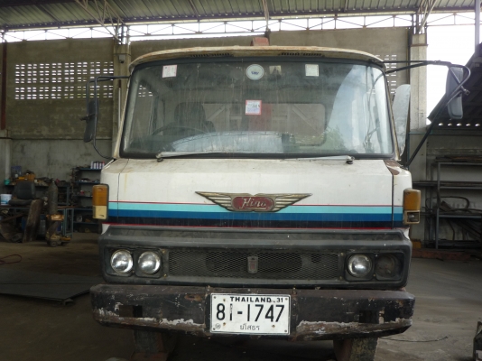 รถ 6 ล้อ HINO ติดเครน 3 ตัน รุ่น KL340  เลขตัวรถ KL340-57970  เลขเครื่อง EC100-12174 กระบะใหม่ ยาว 4.60 เมตร