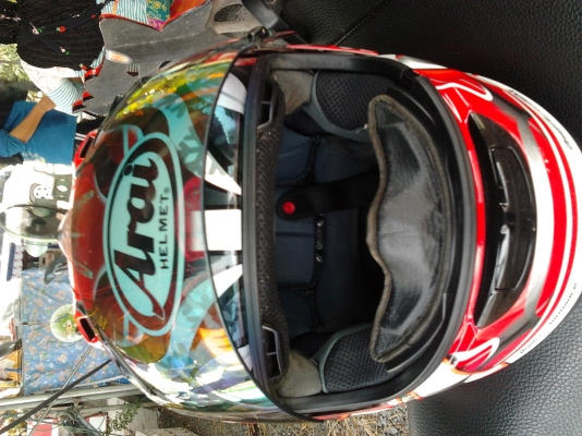 ขายหมวกกันน๊อกArai