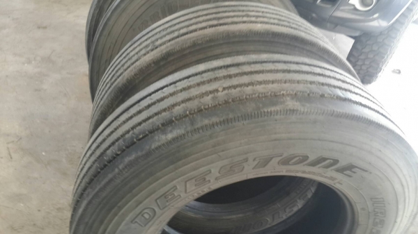 ** ราคา 2,300-2,900 ** ยาง 11R22.5 มือสองสวยๆ ปี 13-15 ราคาคุ้มๆ