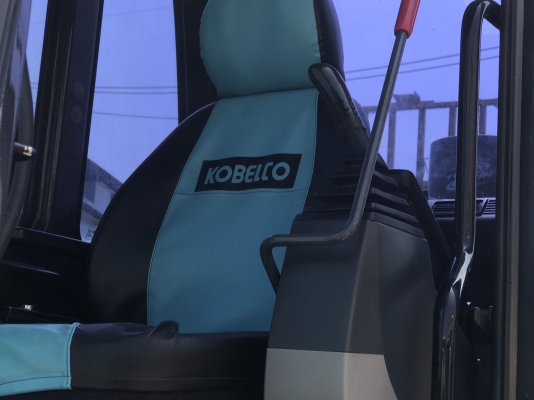 ขายแบคโฮ Kobelco รุ่น8  7,400ชั่วโมง สนใจติดต่อ 081-9426747