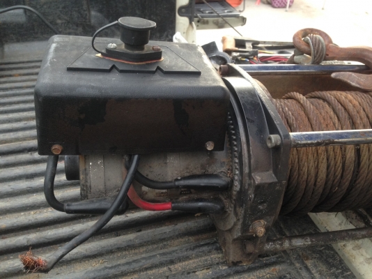 ขายวินซ์ Warn 15,000ปอนด์ 24V สลิงยาว30เมตร