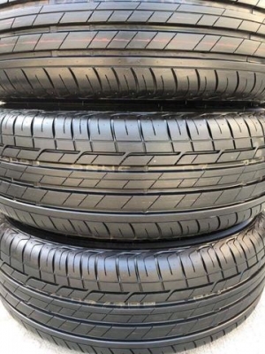 ยางป้ายแดง Bridgestone 215-60-16 ปี 17
