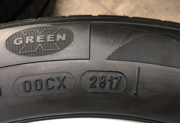 แม็กป้ายแดง Honda Brio Amaze พร้อมยางMichelin 175-65-14 ปี17