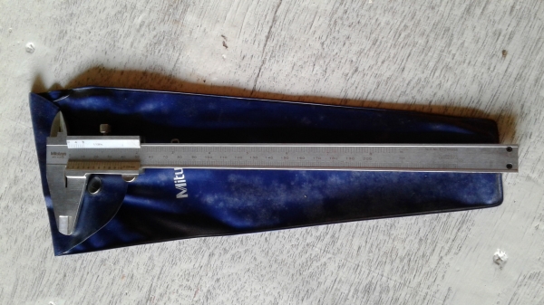 เวอร์เนียMitutoyo 8"